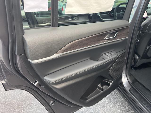 new 2025 Jeep Grand Cherokee L car, priced at $41,622