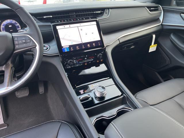 new 2025 Jeep Grand Cherokee L car, priced at $41,622