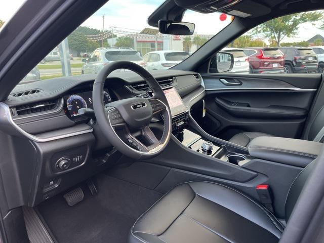 new 2025 Jeep Grand Cherokee L car, priced at $41,622