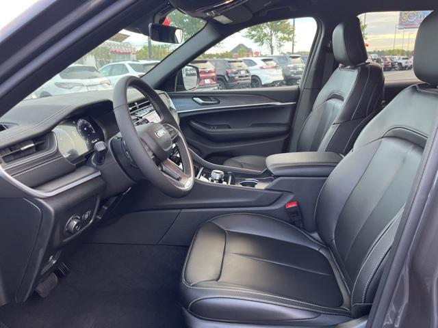 new 2025 Jeep Grand Cherokee L car, priced at $41,622