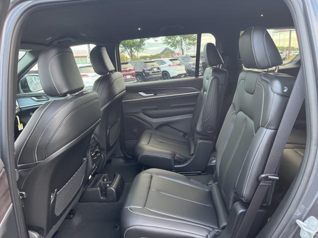 new 2025 Jeep Grand Cherokee L car, priced at $41,622