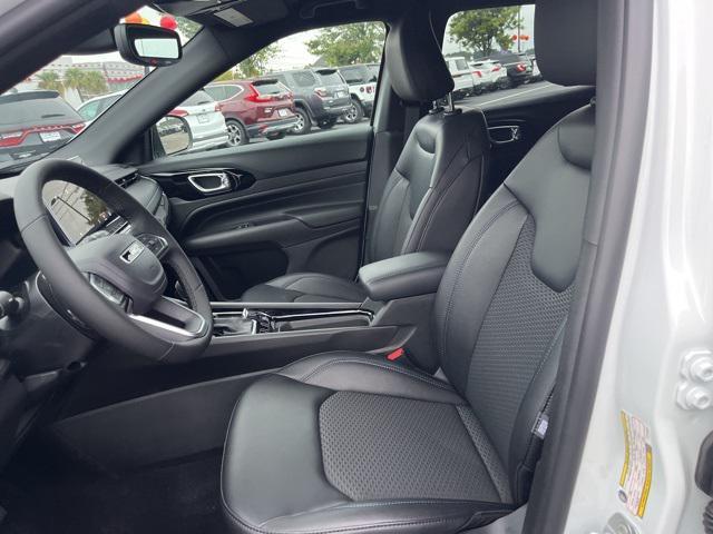 new 2026 Jeep Compass car, priced at $33,347