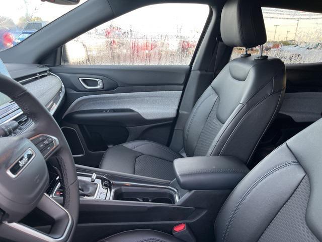 new 2025 Jeep Compass car, priced at $27,360