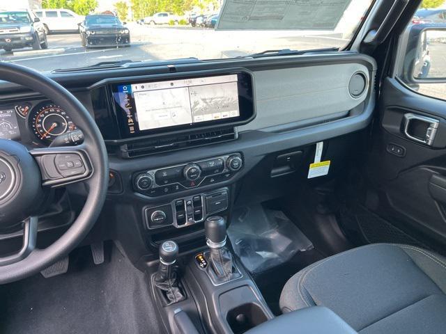 new 2025 Jeep Gladiator car, priced at $43,206