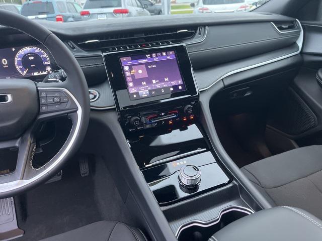new 2025 Jeep Grand Cherokee car, priced at $35,530