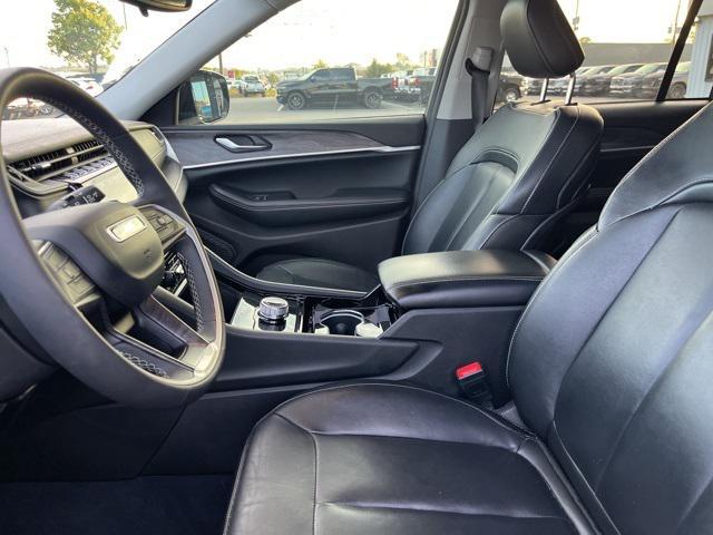 used 2023 Jeep Grand Cherokee car, priced at $27,799