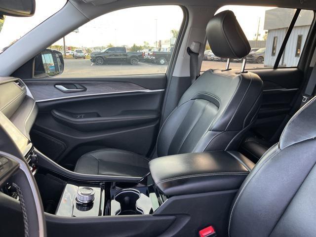 used 2023 Jeep Grand Cherokee car, priced at $27,799