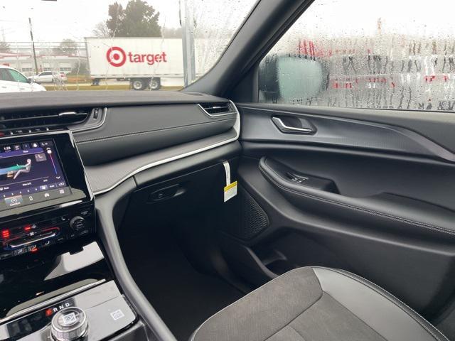 new 2025 Jeep Grand Cherokee L car, priced at $43,830