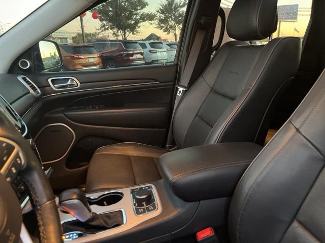 used 2020 Jeep Grand Cherokee car, priced at $29,599