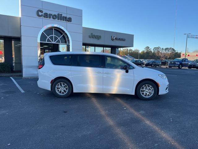 new 2025 Chrysler Pacifica car, priced at $41,145