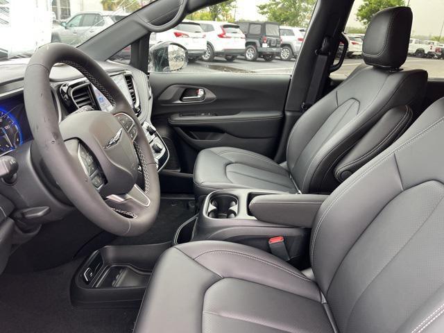 new 2026 Chrysler Pacifica car, priced at $44,368