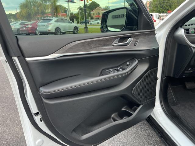 used 2024 Jeep Grand Cherokee L car, priced at $36,342