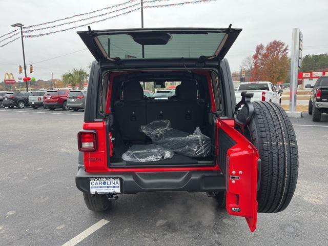 new 2025 Jeep Wrangler car, priced at $46,575