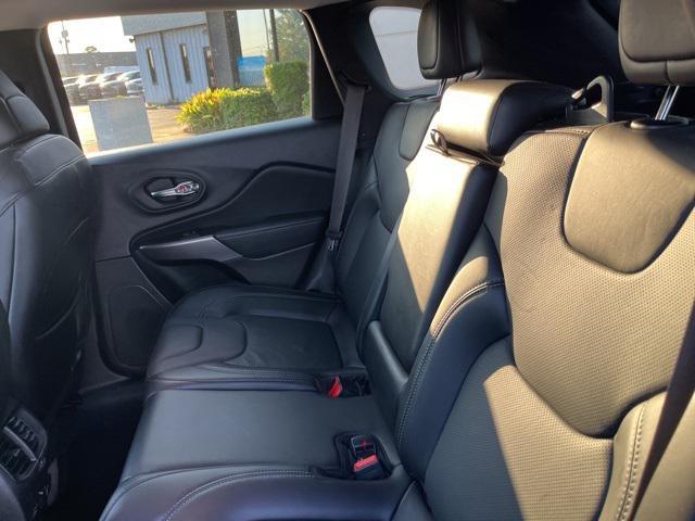 used 2021 Jeep Cherokee car, priced at $20,399