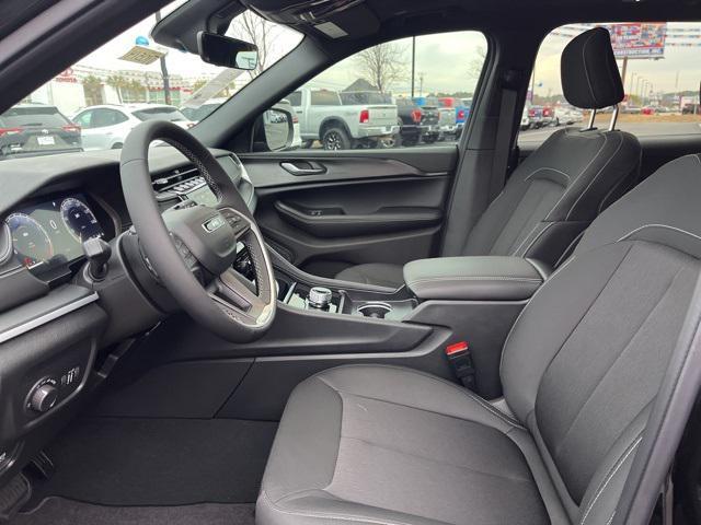 new 2025 Jeep Grand Cherokee L car, priced at $34,298