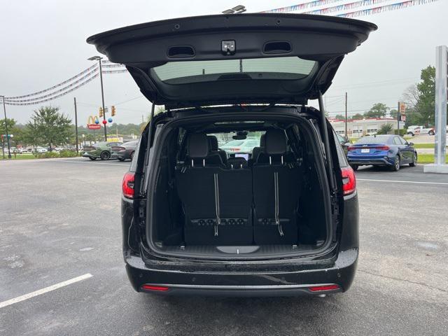 new 2026 Chrysler Pacifica car, priced at $49,367