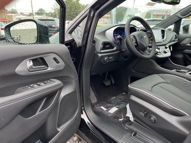 new 2026 Chrysler Pacifica car, priced at $49,367