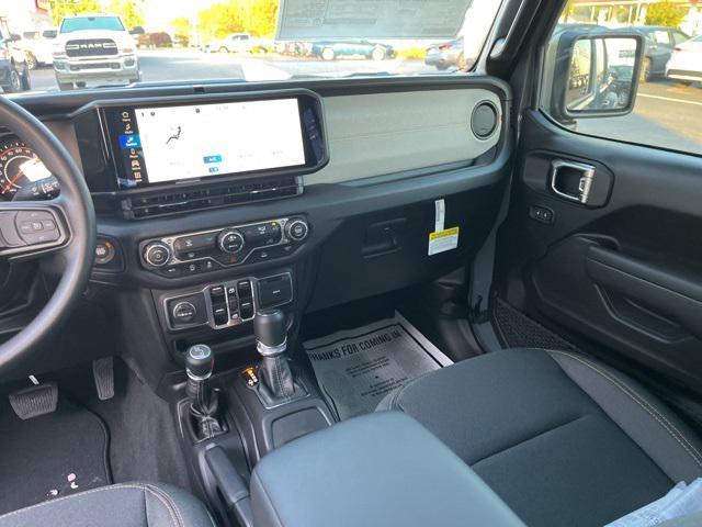 new 2025 Jeep Gladiator car, priced at $42,751