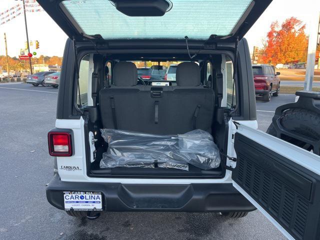 new 2026 Jeep Wrangler car, priced at $40,010