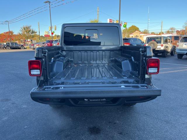 new 2026 Jeep Gladiator car, priced at $50,520