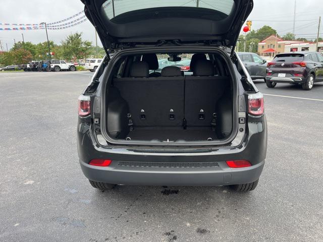 new 2024 Jeep Compass car, priced at $26,124