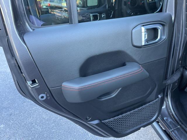 new 2026 Jeep Gladiator car, priced at $62,285