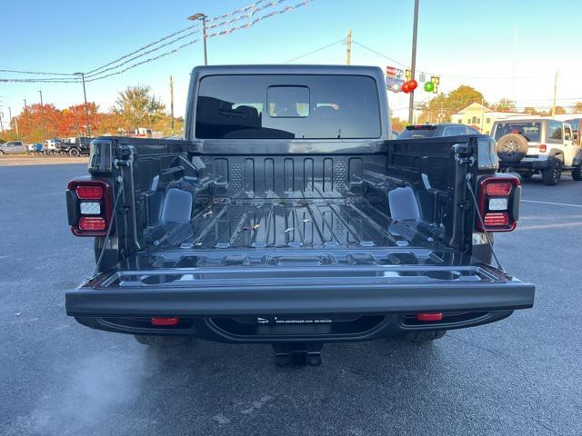 new 2026 Jeep Gladiator car, priced at $62,285