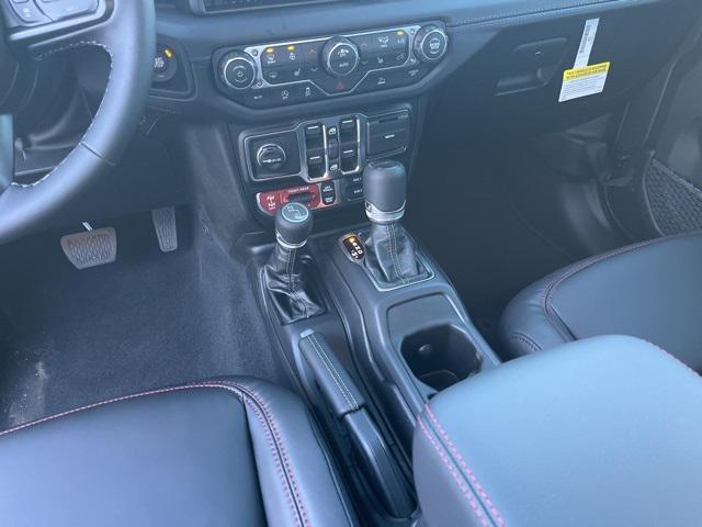 new 2026 Jeep Gladiator car, priced at $62,285