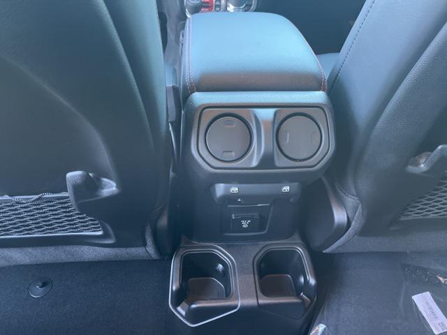 new 2026 Jeep Gladiator car, priced at $62,285