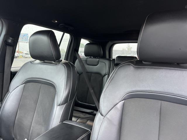 used 2022 Jeep Grand Cherokee car, priced at $28,499