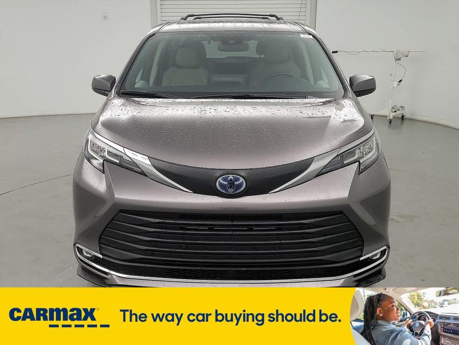 used 2021 Toyota Sienna car, priced at $42,998