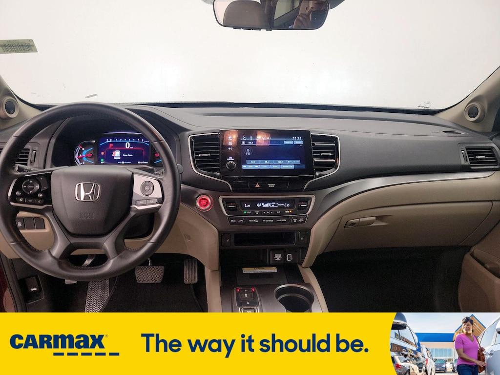 used 2022 Honda Pilot car, priced at $34,998