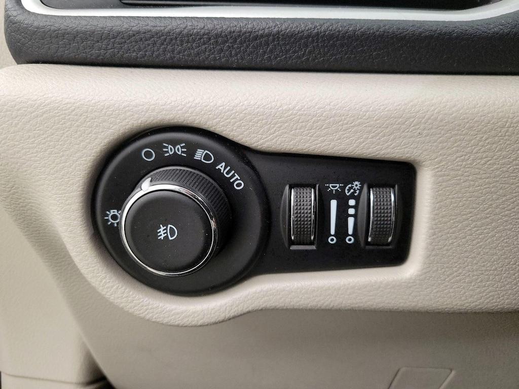 used 2022 Chrysler Pacifica Hybrid car, priced at $27,998