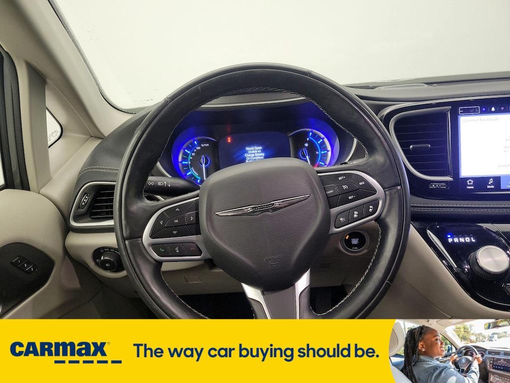used 2022 Chrysler Pacifica Hybrid car, priced at $27,998