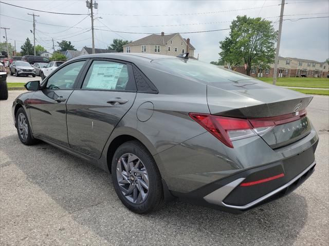 new 2024 Hyundai Elantra car, priced at $25,090