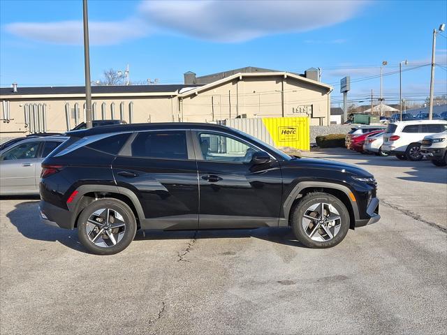 new 2025 Hyundai Tucson car, priced at $34,035