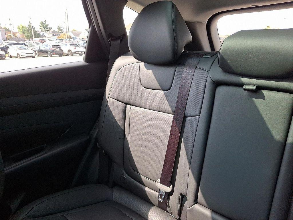 new 2025 Hyundai TUCSON Hybrid car, priced at $38,815