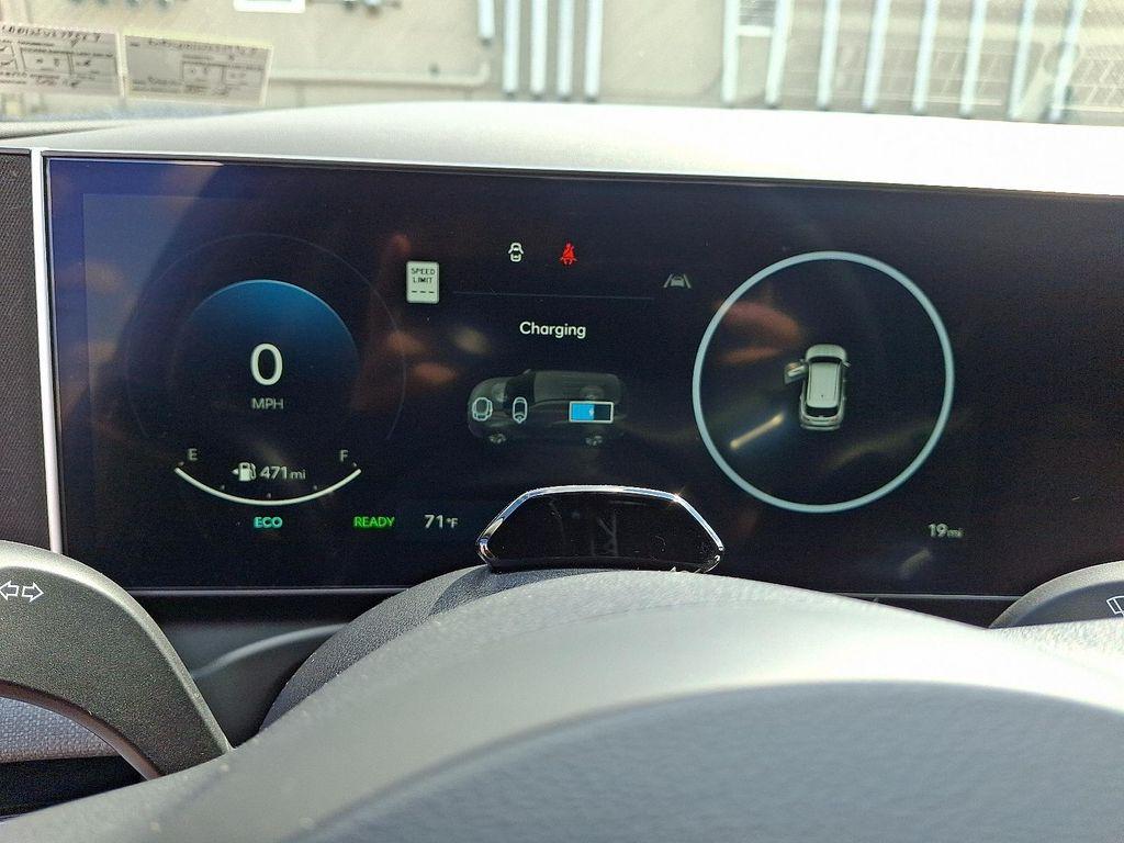 new 2025 Hyundai TUCSON Hybrid car, priced at $38,815