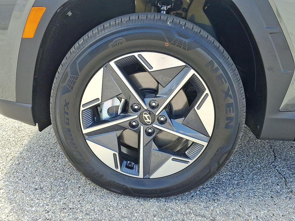 new 2025 Hyundai TUCSON Hybrid car, priced at $38,815