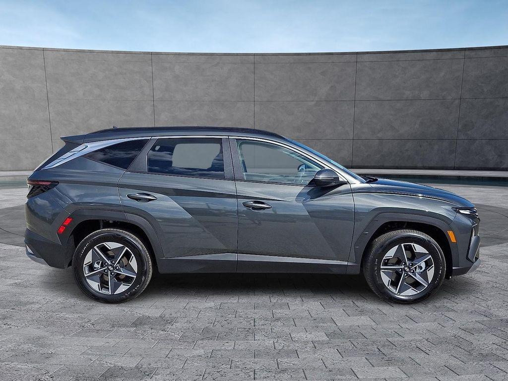 new 2025 Hyundai TUCSON Hybrid car, priced at $38,815