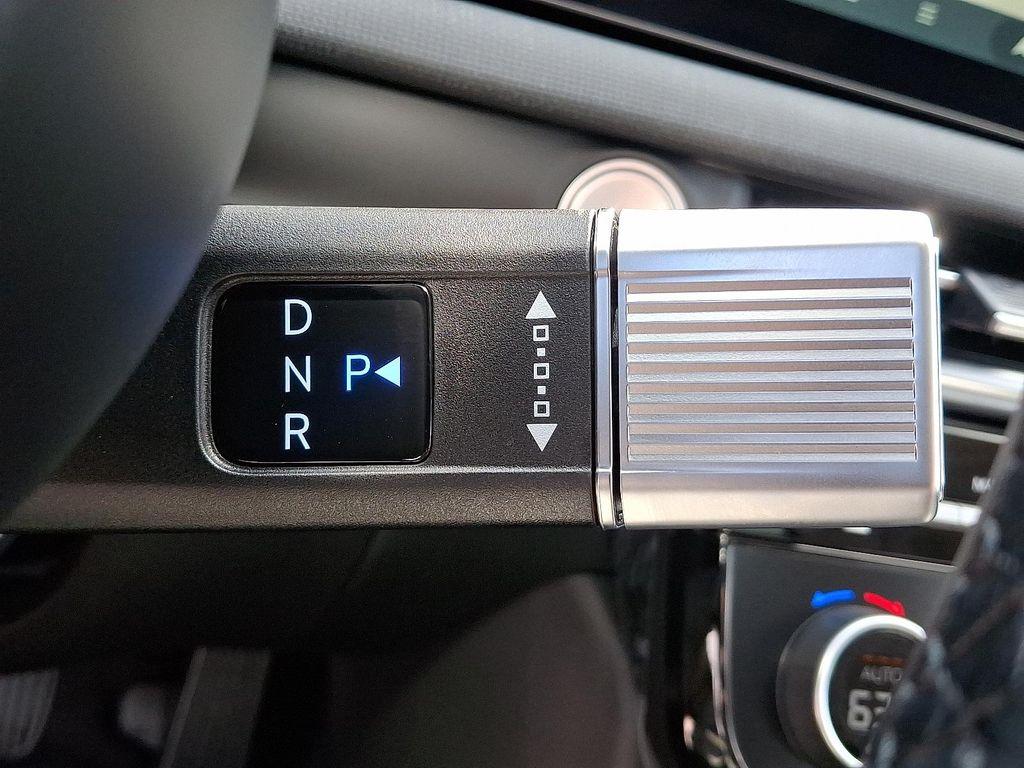 new 2025 Hyundai TUCSON Hybrid car, priced at $38,815