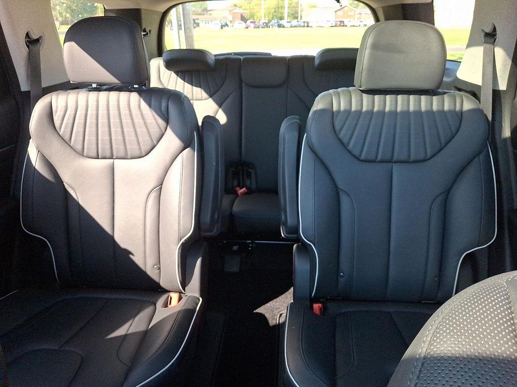 used 2023 Hyundai Palisade car, priced at $42,994