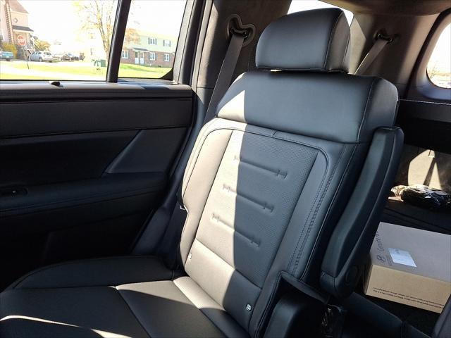new 2025 Hyundai Santa Fe car, priced at $50,765