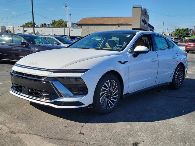 new 2025 Hyundai Sonata Hybrid car, priced at $39,610