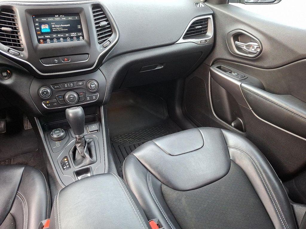 used 2020 Jeep Cherokee car, priced at $16,994