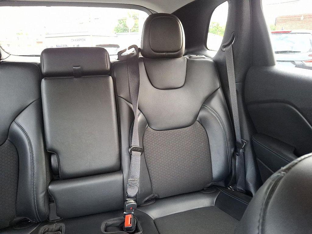 used 2020 Jeep Cherokee car, priced at $16,994