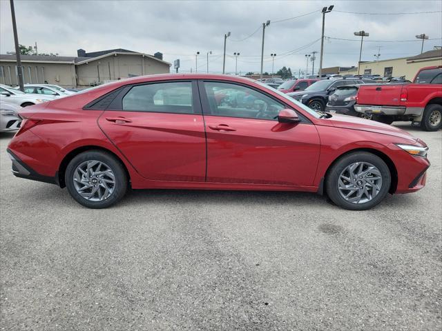 new 2024 Hyundai Elantra car, priced at $25,270