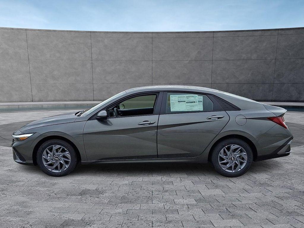 new 2026 Hyundai ELANTRA HEV car, priced at $27,335