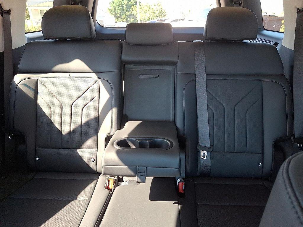 new 2025 Hyundai Santa Fe car, priced at $41,285