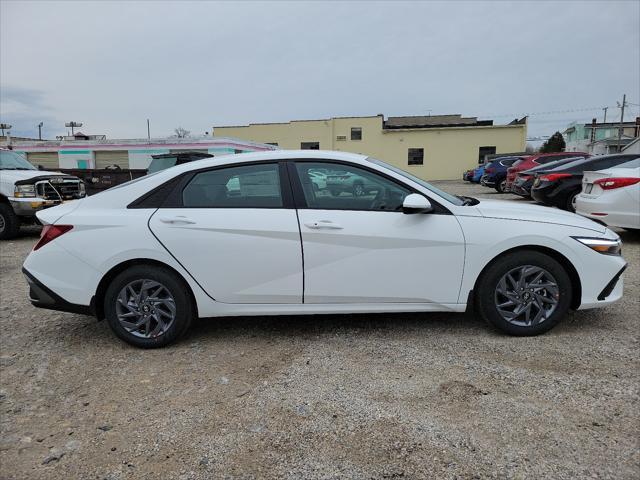 new 2024 Hyundai Elantra car, priced at $25,905